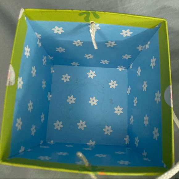 Easter package of fun. Never too Early to get decor - Picture 4 of 9